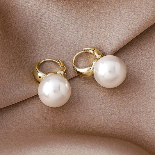 Pearl Studs